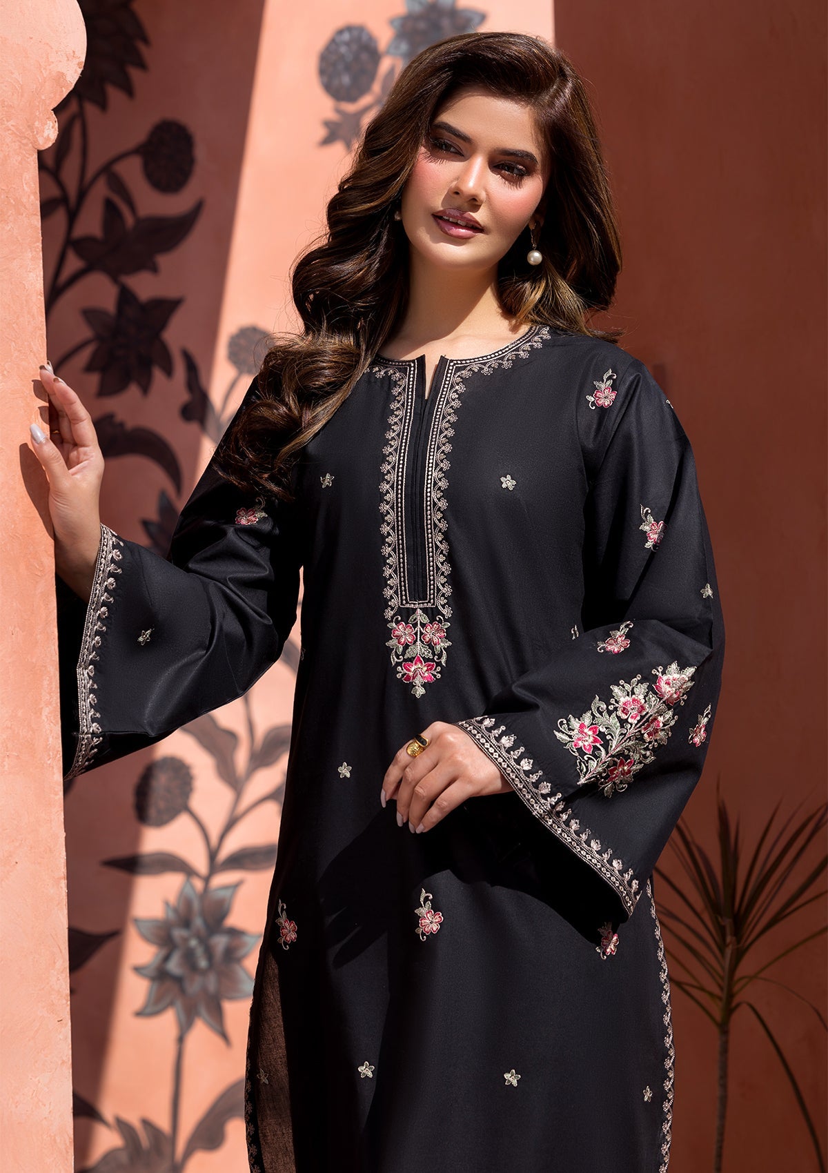 Black Pink-Embroidered 2-Piece Suit